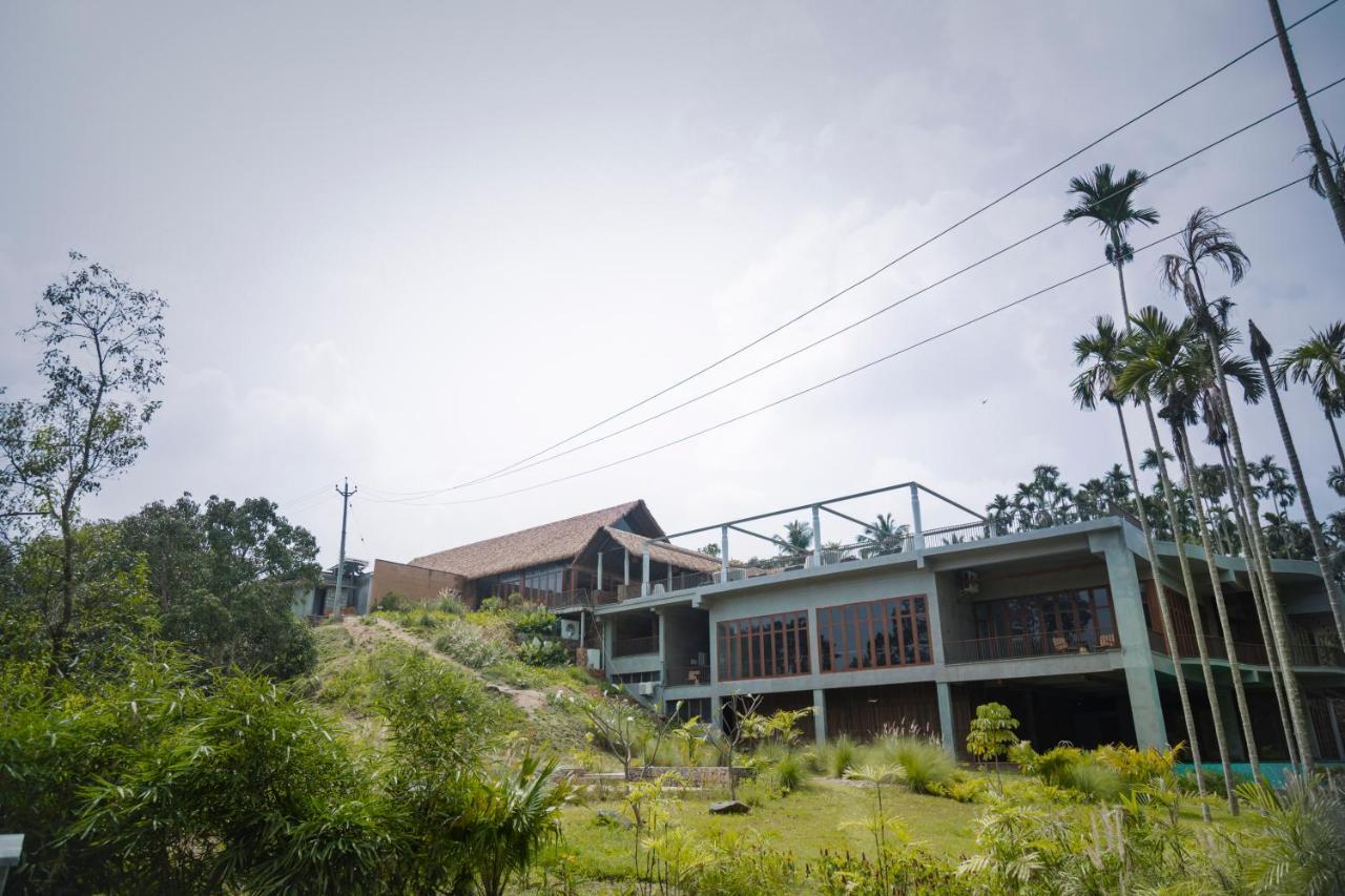 Maayaa Riverside Villa By Kpm Tripenta Attappādi Kültér fotó