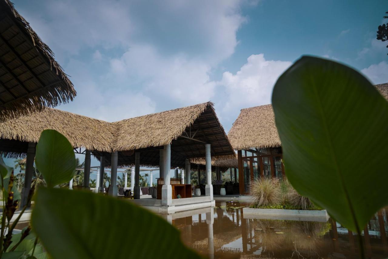 Maayaa Riverside Villa By Kpm Tripenta Attappādi Kültér fotó