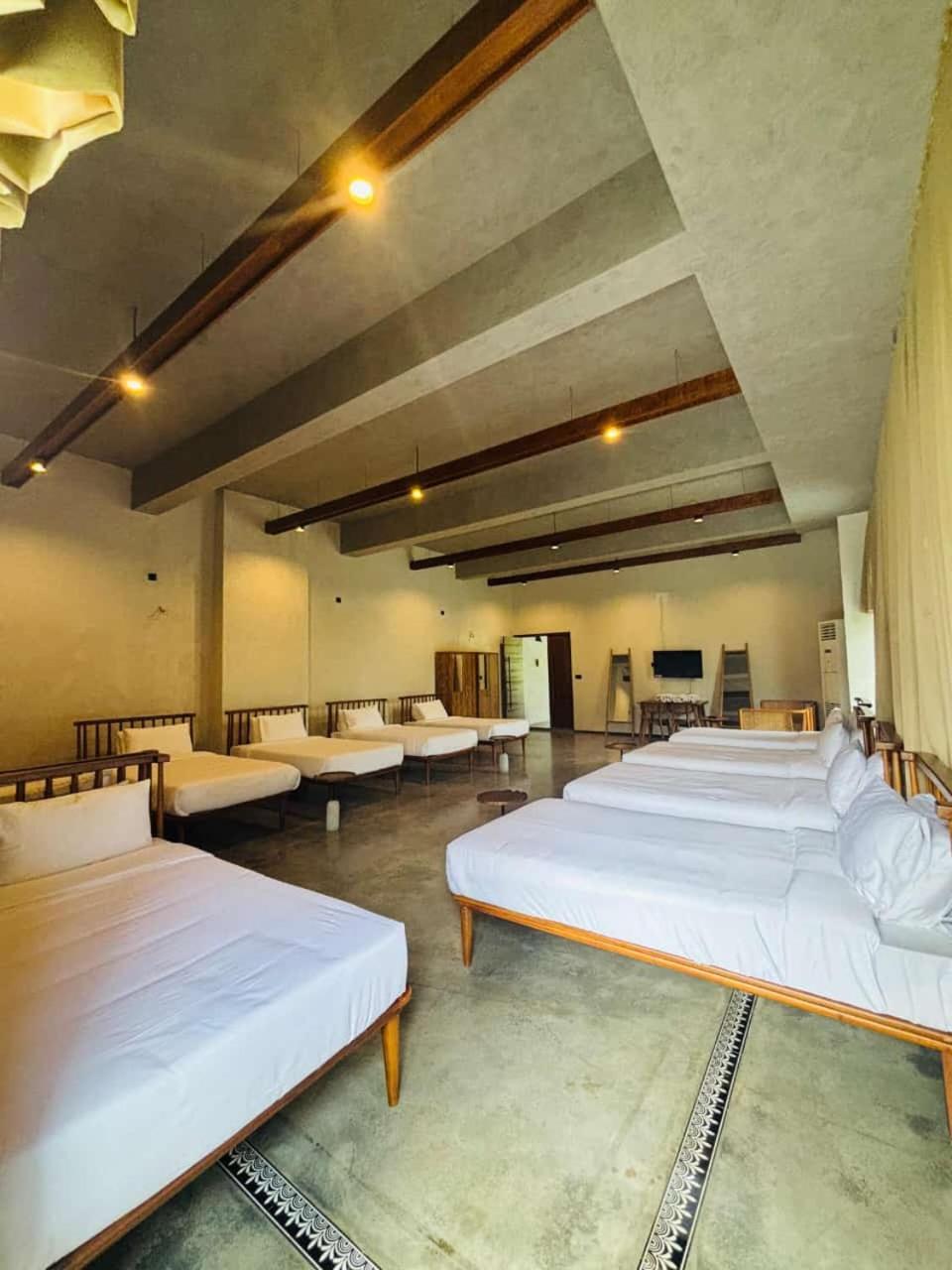 Maayaa Riverside Villa By Kpm Tripenta Attappādi Kültér fotó